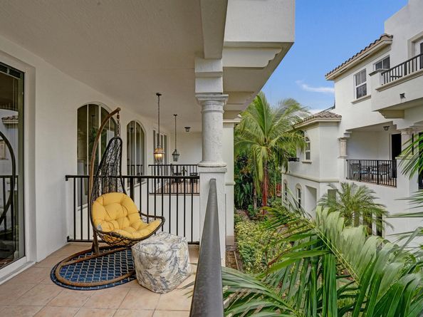 835 NE 16th Terrace, Fort Lauderdale FL 33304