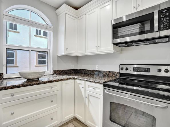 835 NE 16th Terrace, Fort Lauderdale FL 33304