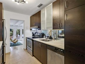421 SW 12th Ct, Fort Lauderdale FL 33315