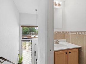 7793 Grande St 7793, Sunrise FL 33351