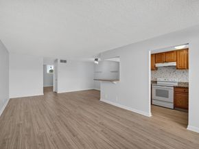 104 Paradise Harbour Boulevard 203, North Palm Beach FL 33408