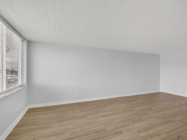 104 Paradise Harbour Boulevard 203, North Palm Beach FL 33408