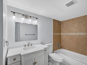 104 Paradise Harbour Boulevard 203, North Palm Beach FL 33408