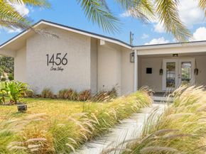1456 Cross Way, West Palm Beach FL 33401