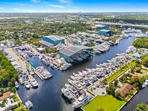 1317 Tangelo Isle, Fort Lauderdale FL 33315
