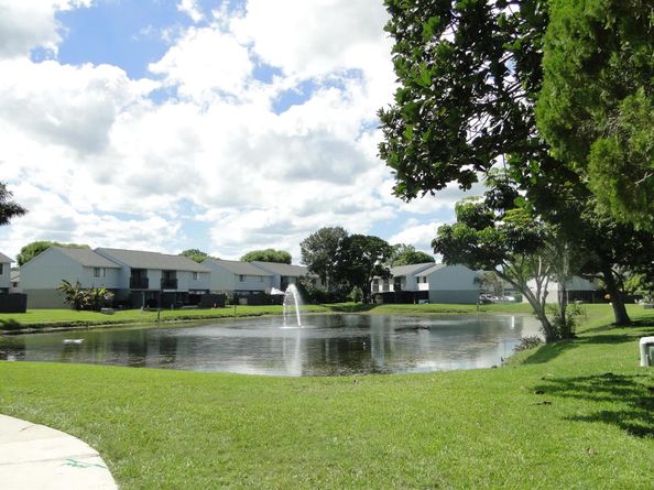 4605 Pier Drive, Greenacres FL 33463