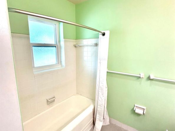 11 SW 4th Avenue 8, Boca Raton FL 33432