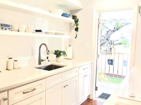 11 SW 4th Avenue 8, Boca Raton FL 33432