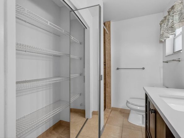 2095 SW 13th Terrace, Boynton Beach FL 33426