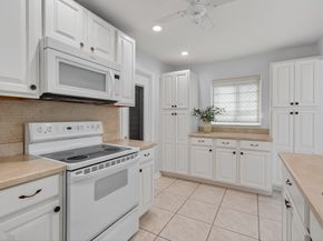 2095 SW 13th Terrace, Boynton Beach FL 33426