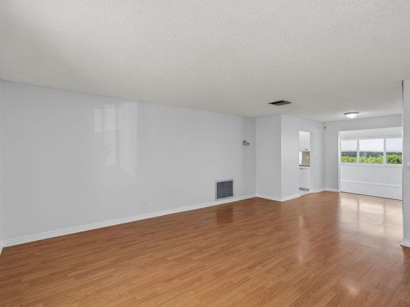 2095 SW 13th Terrace, Boynton Beach FL 33426