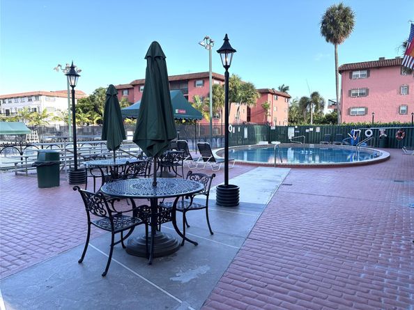 660 Tennis Club Dr 306, Fort Lauderdale FL 33311