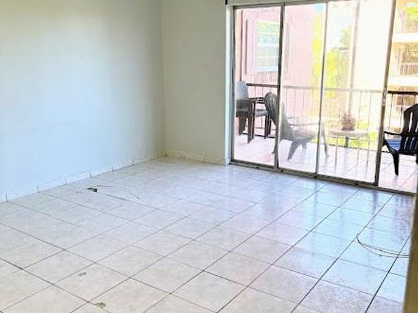 660 Tennis Club Dr 306, Fort Lauderdale FL 33311