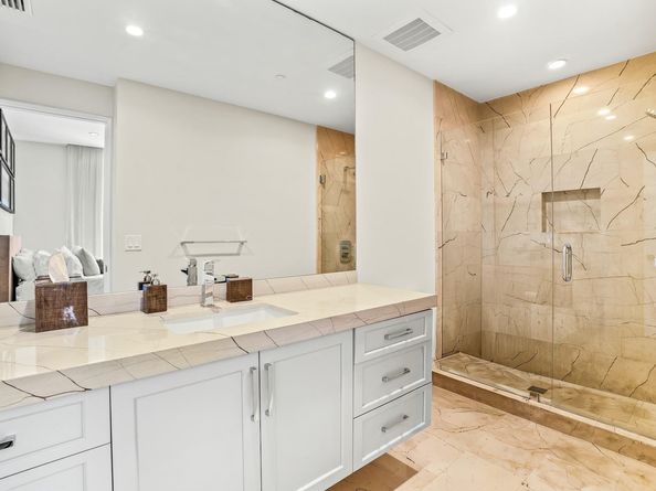 1532 SE 12th St PH1, Fort Lauderdale FL 33316