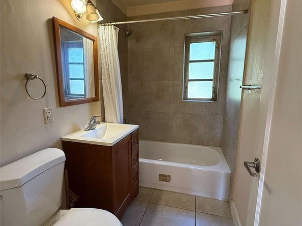 621 E 13th St, Hialeah FL 33010