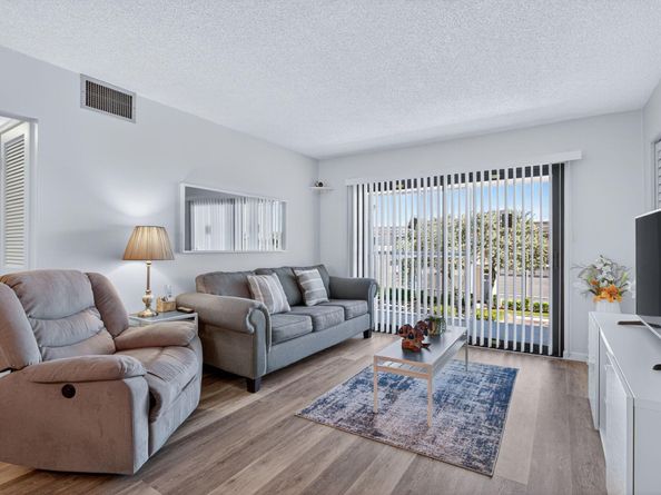 130 Cypress Club Drive 324, Pompano Beach FL 33060