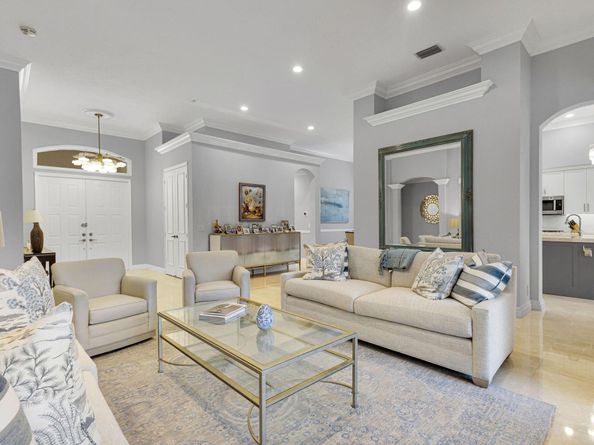 101 Sedona Way, Palm Beach Gardens FL 33418