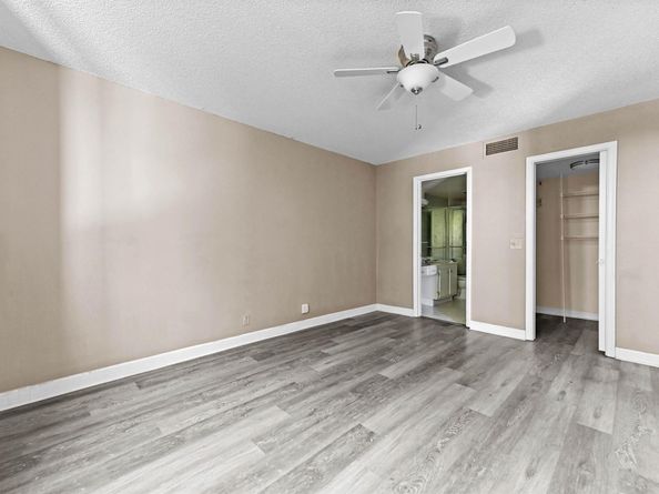 4080 Tivoli Court 202, Lake Worth FL 33467