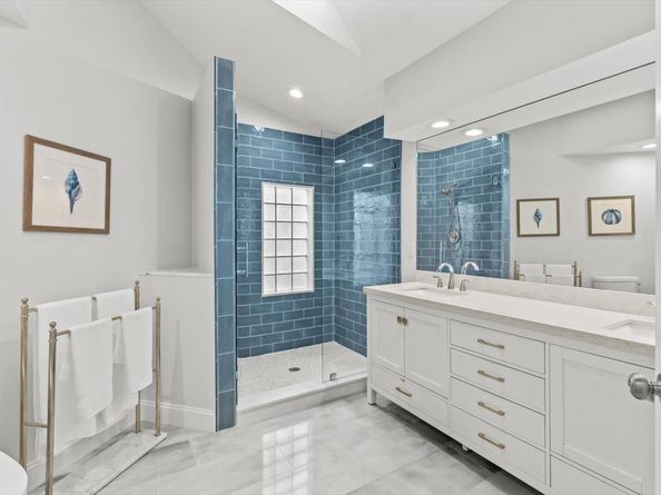 73 Via Verona, Palm Beach Gardens FL 33418