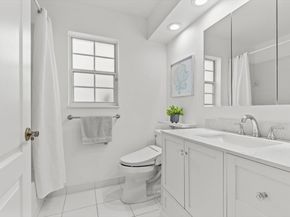 73 Via Verona, Palm Beach Gardens FL 33418