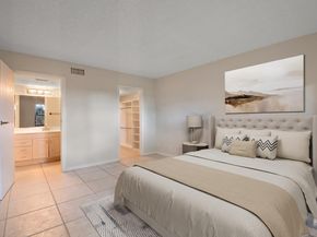 7118 Golf Colony Court 105, Lake Worth FL 33467