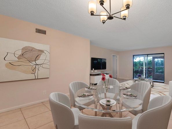 7118 Golf Colony Court 105, Lake Worth FL 33467