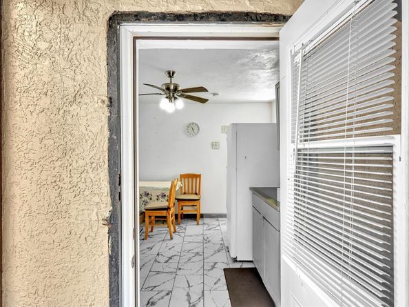 520 NW 49th St, Miami FL 33127