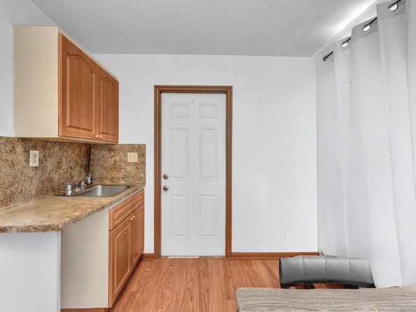 520 NW 49th St, Miami FL 33127