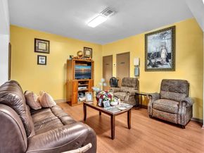 520 NW 49th St, Miami FL 33127