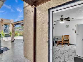 520 NW 49th St, Miami FL 33127