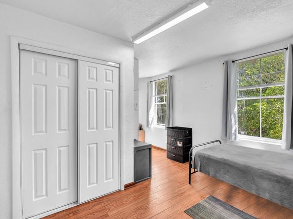 520 NW 49th St, Miami FL 33127