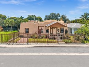 520 NW 49th St, Miami FL 33127