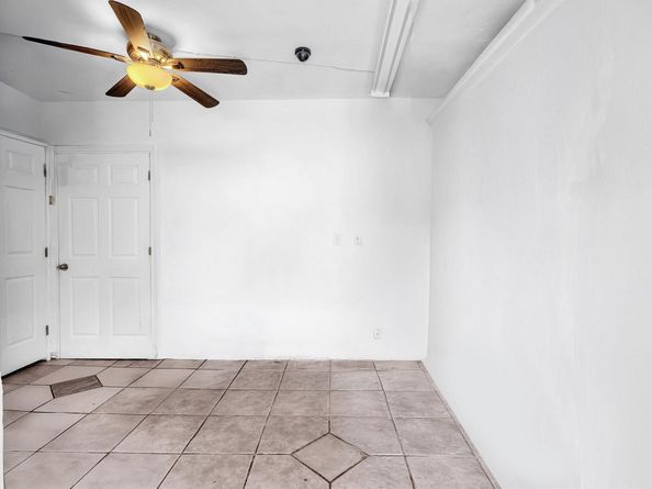 520 NW 49th St, Miami FL 33127