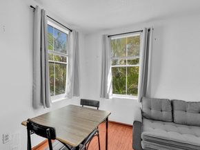 520 NW 49th St, Miami FL 33127