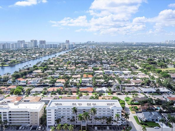 3050 NE 47th Ct 108, Fort Lauderdale FL 33308