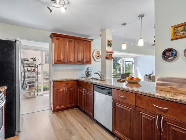3050 NE 47th Ct 108, Fort Lauderdale FL 33308