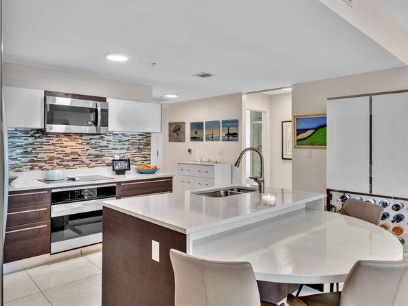 1900 N Bayshore Dr 1504, Miami FL 33132