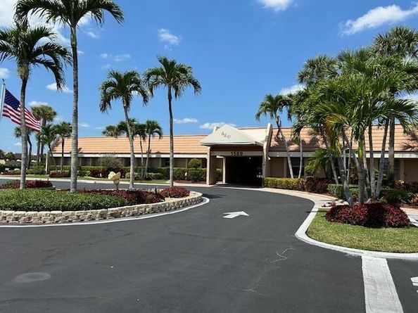131 Lake Gloria Drive, West Palm Beach FL 33411