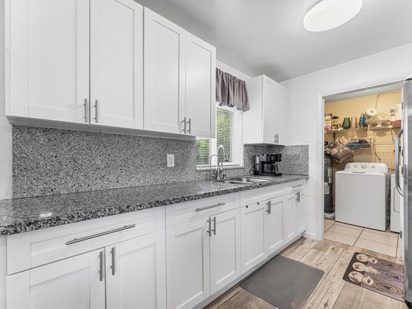 2840 NW 8th Street, Pompano Beach FL 33069
