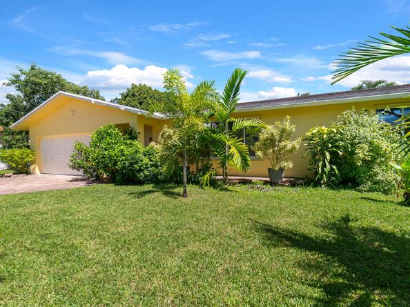 1040 Renmar Drive, Plantation FL 33317