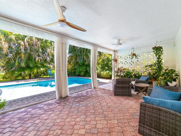 1040 Renmar Drive, Plantation FL 33317