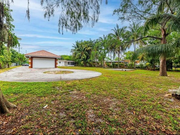 4416 W Broward Boulevard, Plantation FL 33317