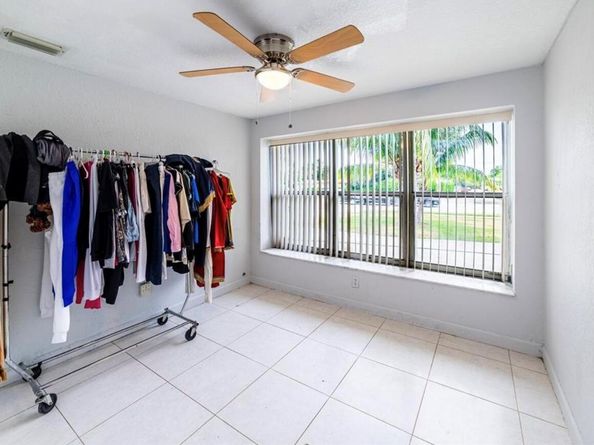 4416 W Broward Boulevard, Plantation FL 33317