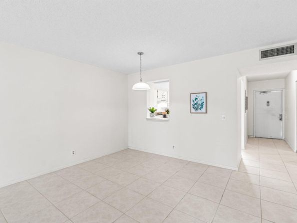 14671 Bonaire Boulevard 409, Delray Beach FL 33446