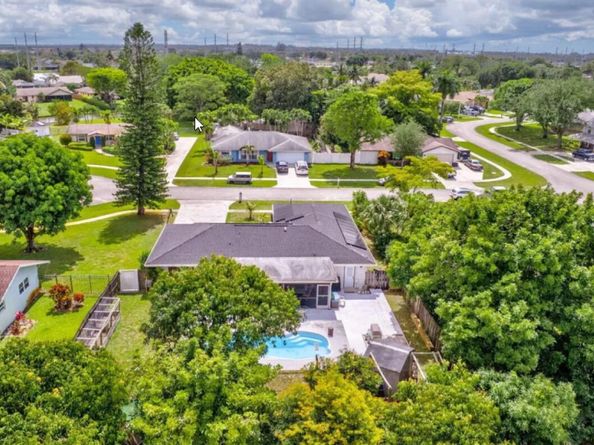 158 Alcazar Street, Royal Palm Beach FL 33411