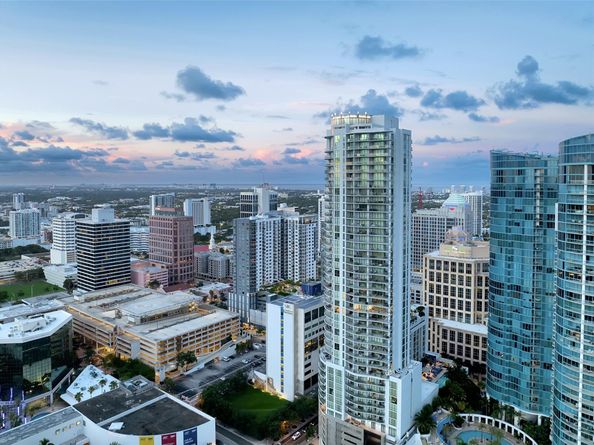 100 E Las Olas Blvd 2803, Fort Lauderdale FL 33301