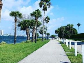 505 Spencer Drive 406, West Palm Beach FL 33409