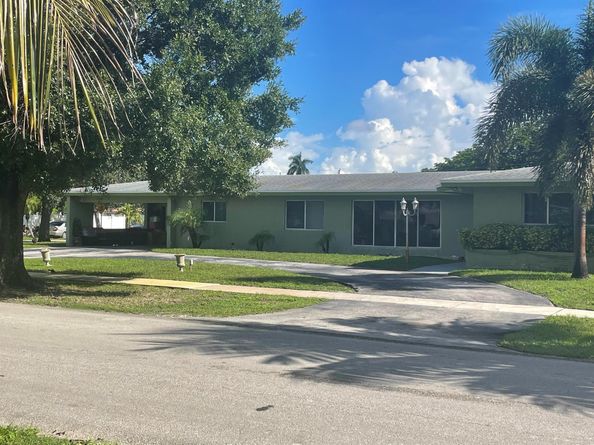 1000 Wyoming Avenue, Fort Lauderdale FL 33312