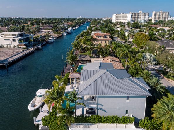701 Flamingo Dr, Fort Lauderdale FL 33301
