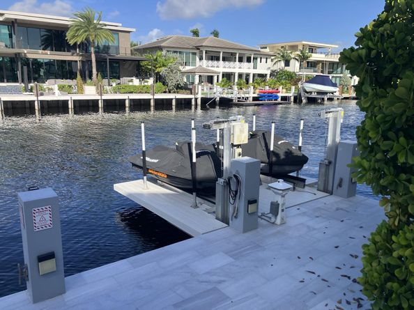 701 Flamingo Dr, Fort Lauderdale FL 33301